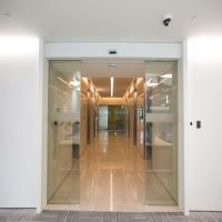 玻璃沐鸣2感应门