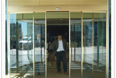 国外项目沐鸣2门工程