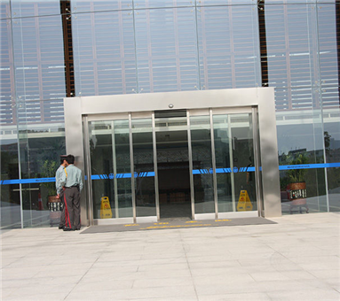 不锈钢沐鸣2感应玻璃门